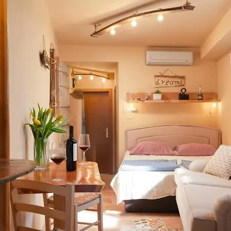 With Wifi - 6842 Apartment Makarska