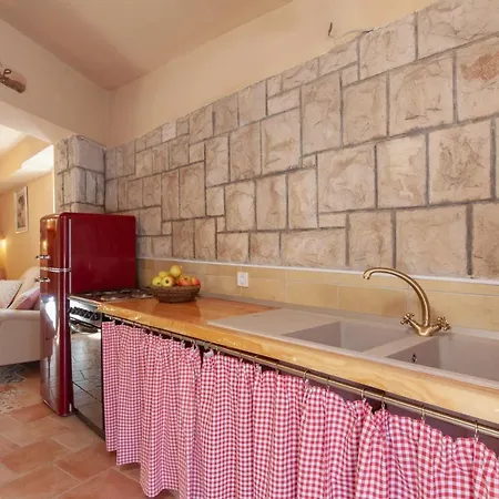 Apartment With Wifi - 6842